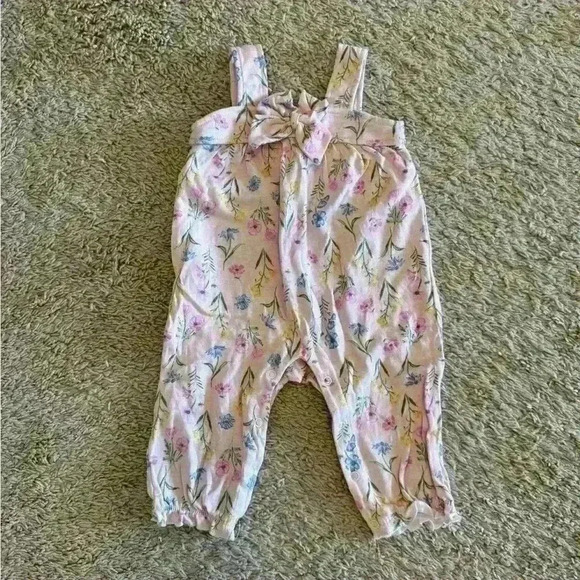 Lot of Baby Girl Spring/Summer Clothes 3-6 months - Picture 3 of 9